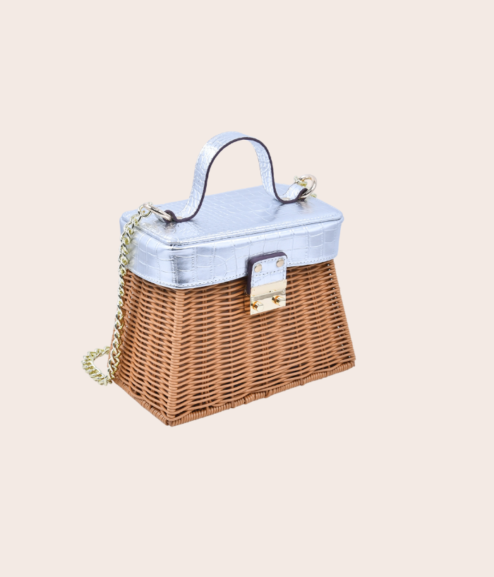 The Cute Carrier