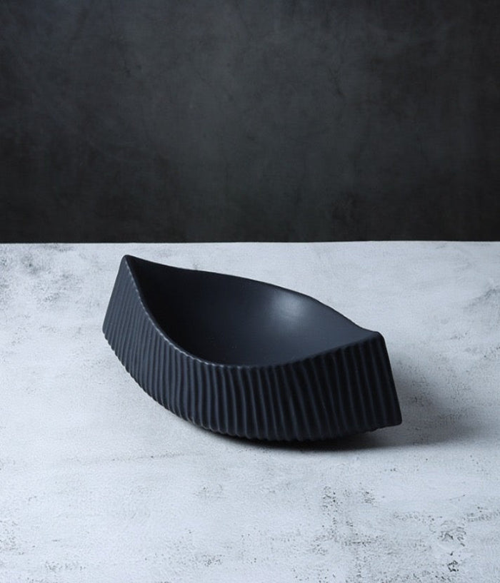 Vivid Vessels (Set of 2 serving dishes)