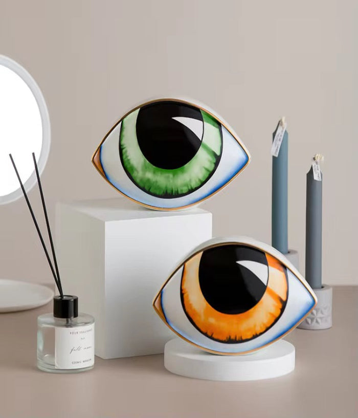 Mr. Blinky (Premium Decor)