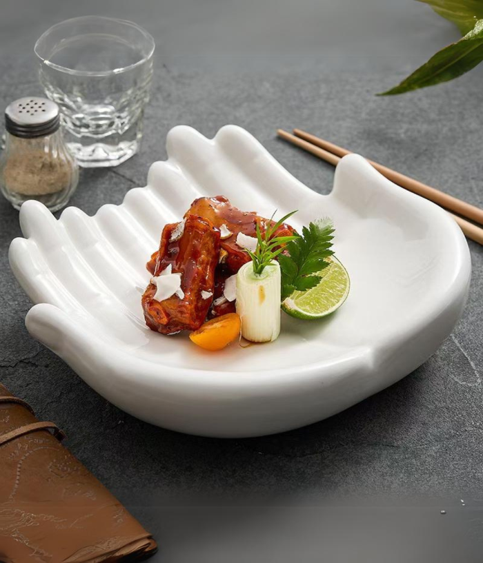 The Hand Mould (Serving plate)