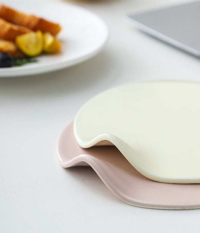 Garden Gatherings (Nordic style Cups and plates)
