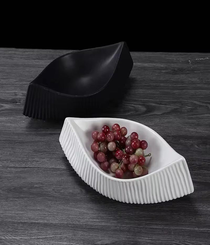 Vivid Vessels (Set of 2 serving dishes)